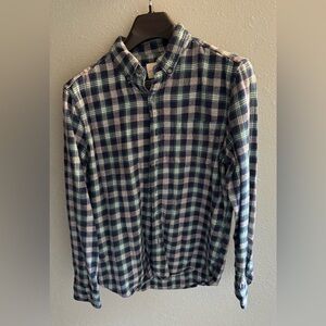 American Eagle button down collared shirt